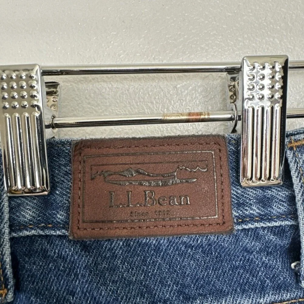 L.L. Bean Classic Fit Men's 42‎ Jeans Blue Straight Leg